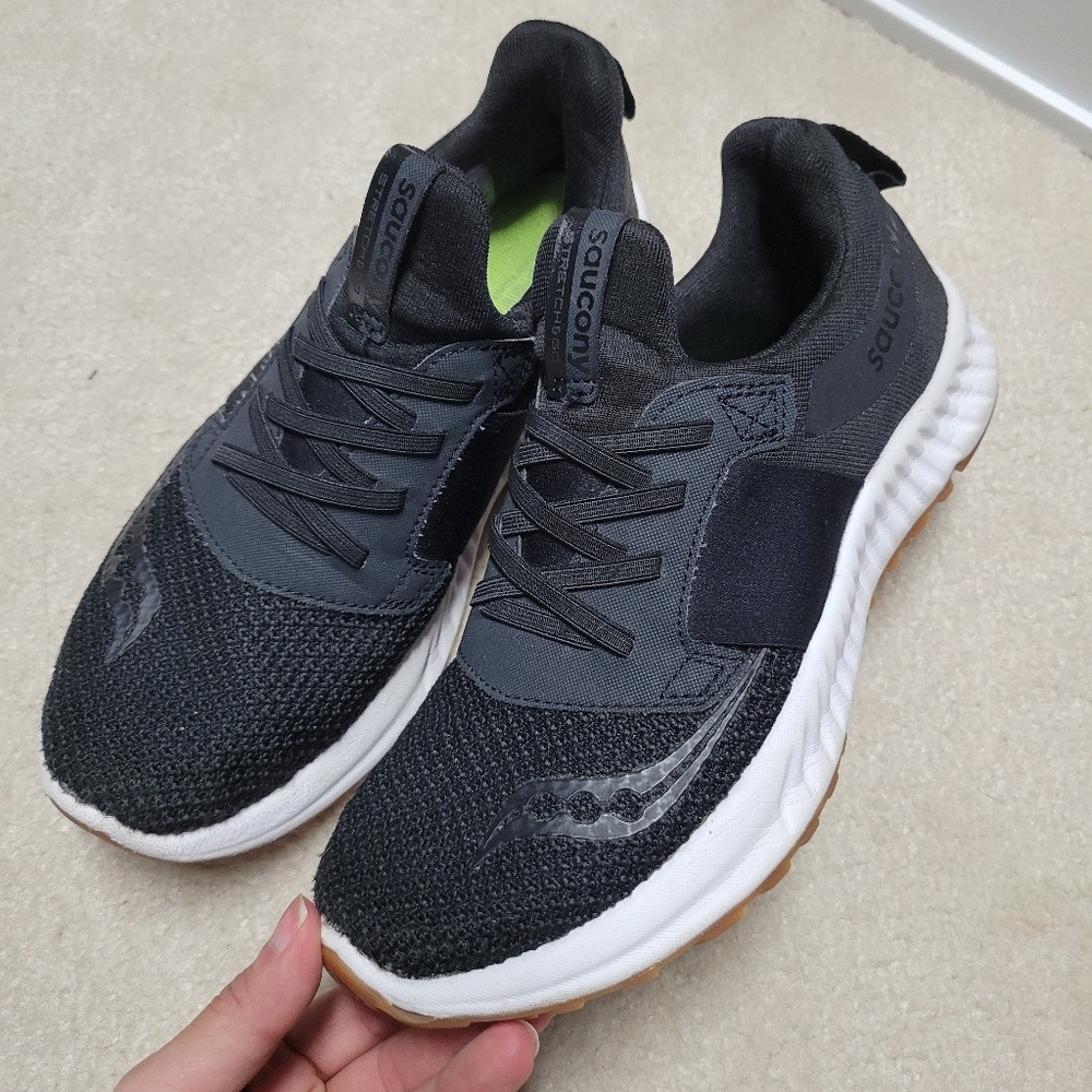 PRE-OWNED SAUCONY STRETCH & GO GLIDE MESH RUNNING SHOES